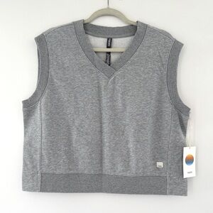VUORI Sedona Vest - Heather Grey (M) *NWT*